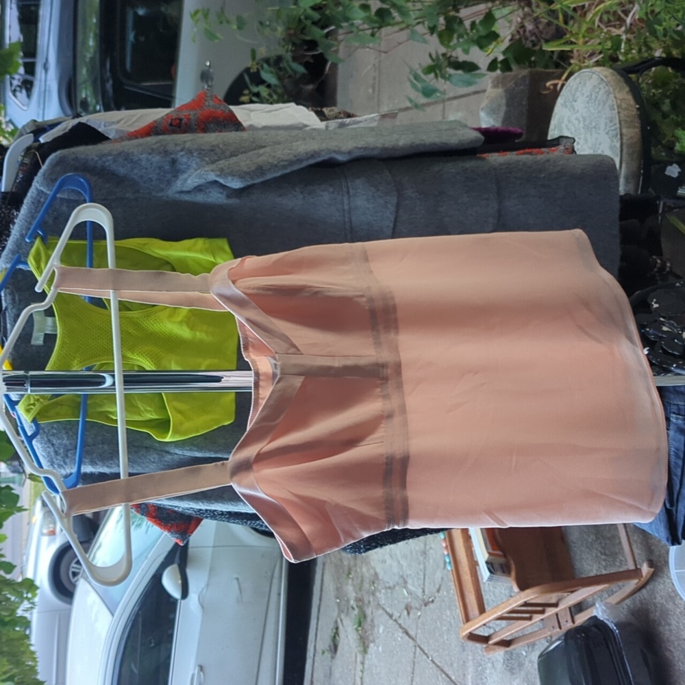 Gap peach / pink color medium top